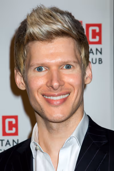 Lucas Steele Photo