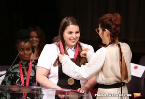 Beanie Feldstein and Marisa Tomei  Photo