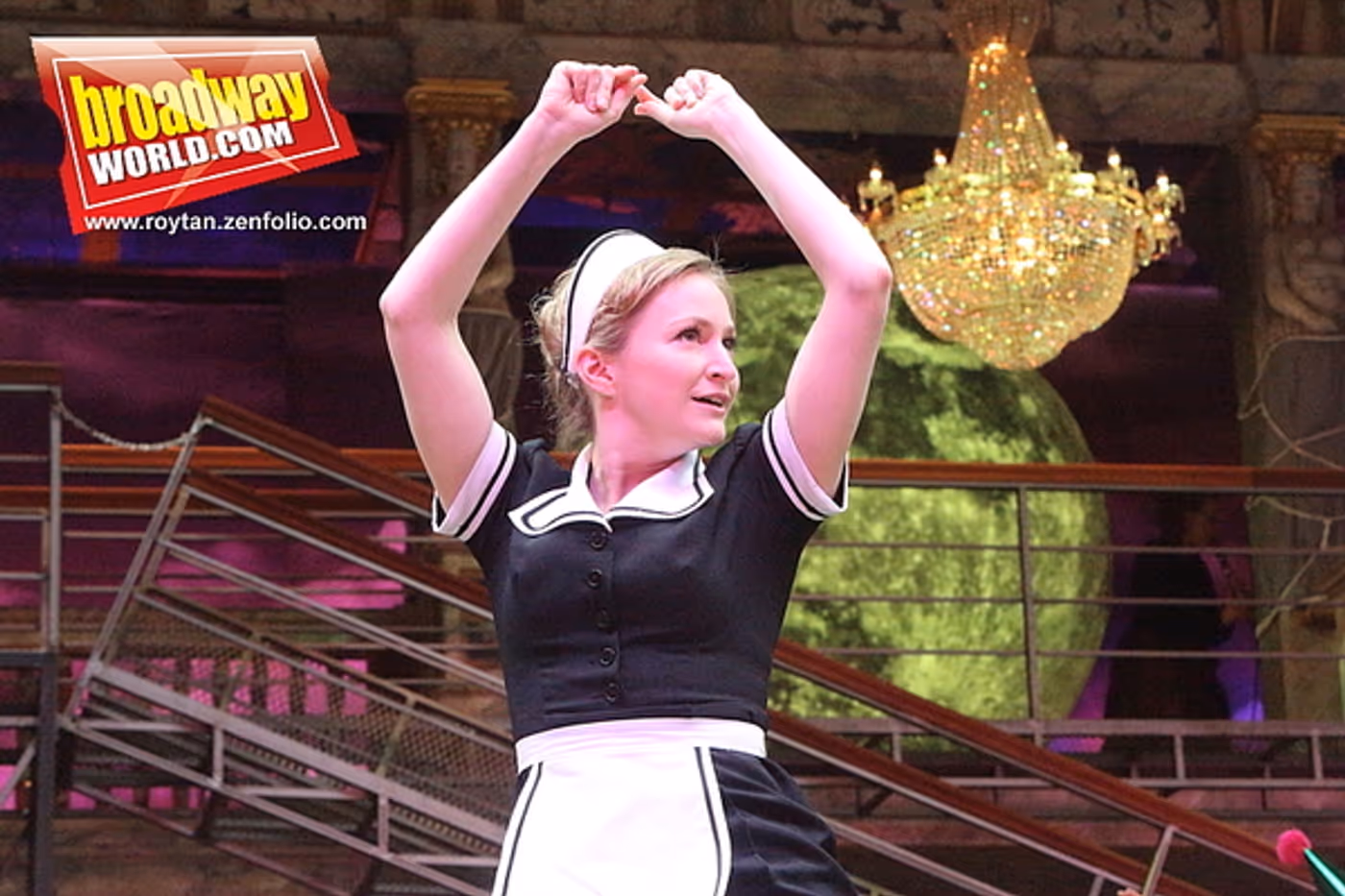 BWW Exclusive! Photo Flash: Shakespeare's Globe presents TWELFTH NIGHT  Image