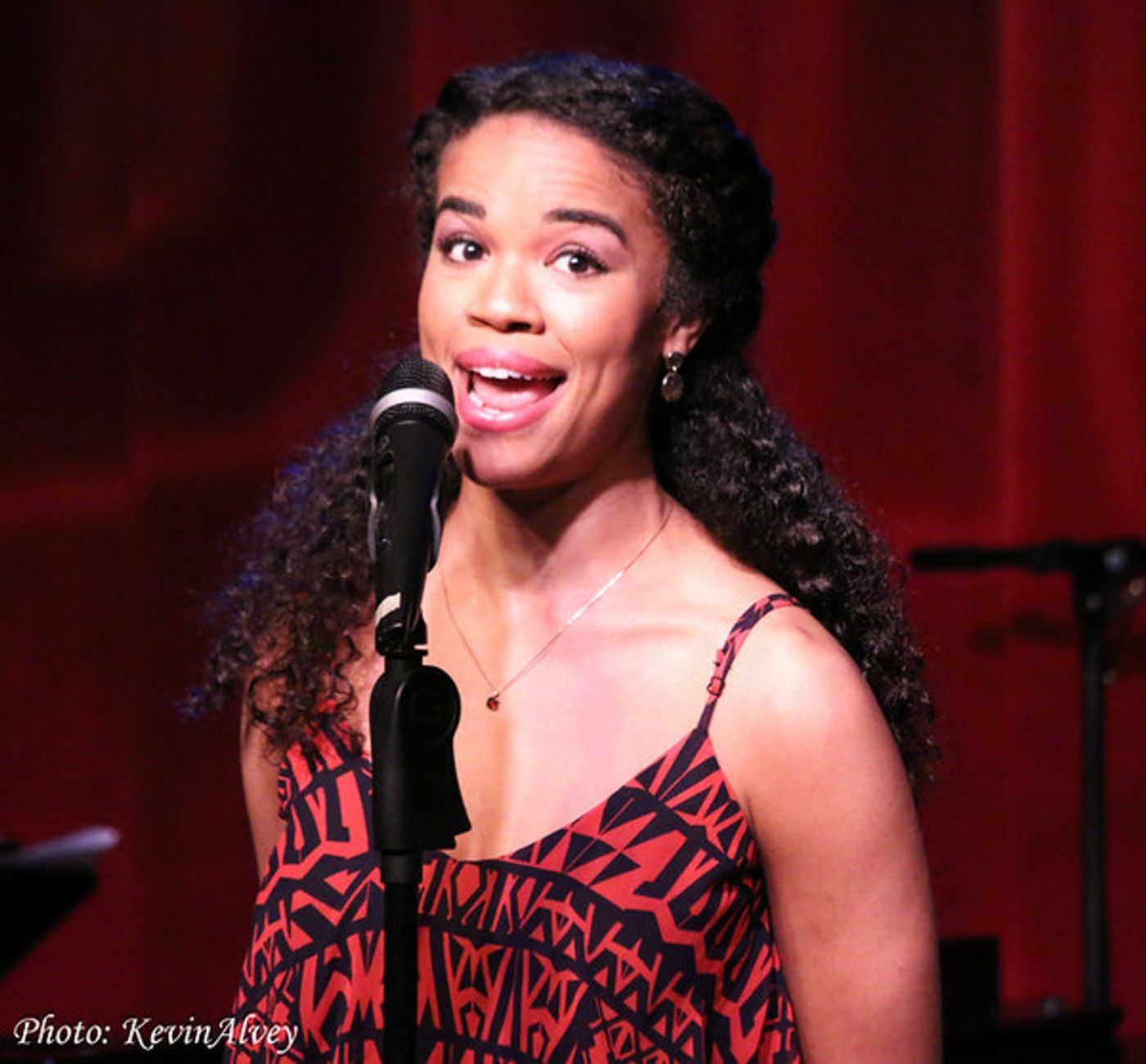 Photo Flash: Glenn Close and Cast of SUNSET BOULEVARD Bring VINTAGE HOLLYWOOD to Birdland  Image