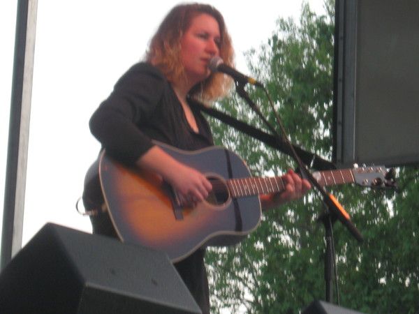 Kirsten Maxwell Photo