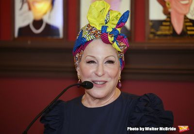  Bette Midler Photo