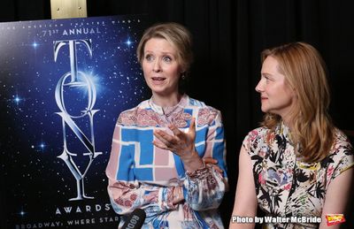 Cynthia Nixon and Laura Linney  Photo