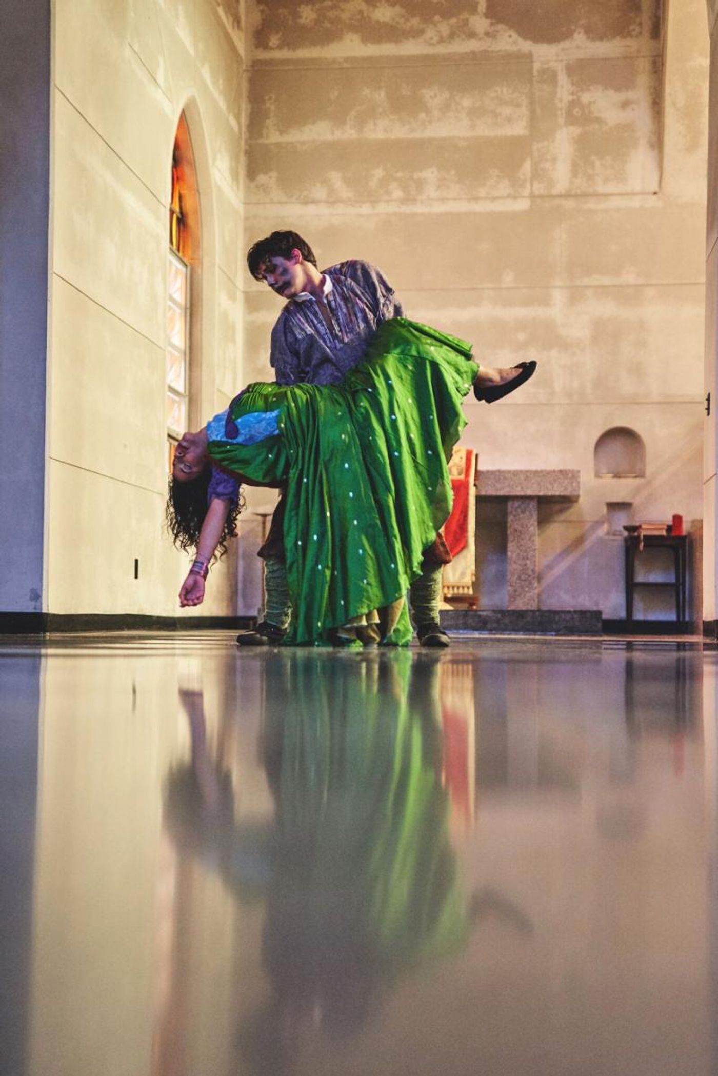 BWW Previews: Summer Stages CABARET, THE HUNCHBACK OF NOTRE DAME, & More Lead BWW'S Top Atlanta Theatre Picks for Summer  Image