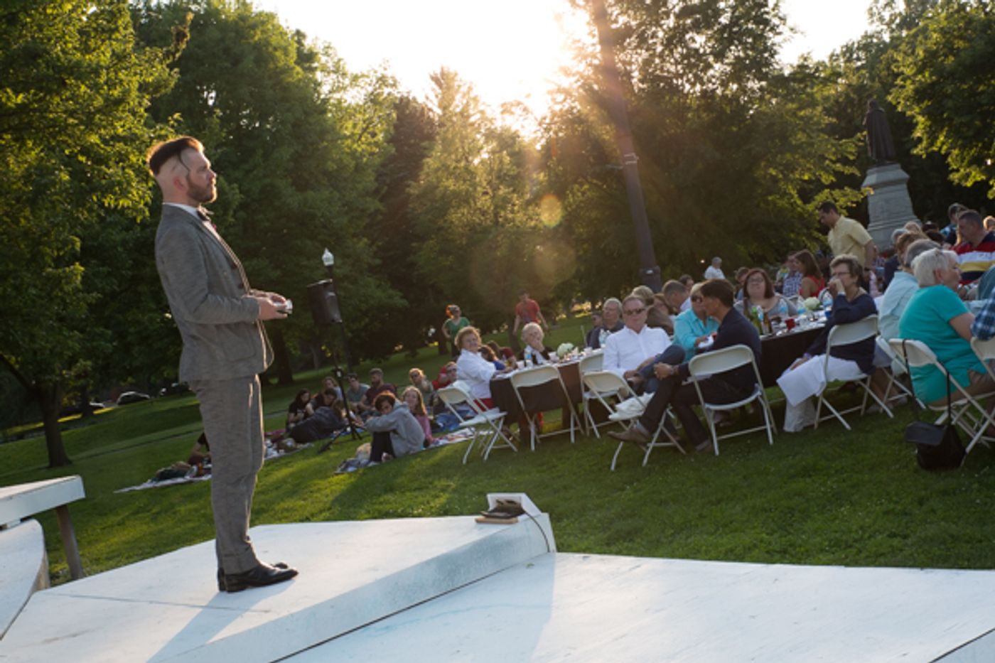 Photo Coverage: Inside Actor's Theatre of Columbus' Tent Dinner  Image