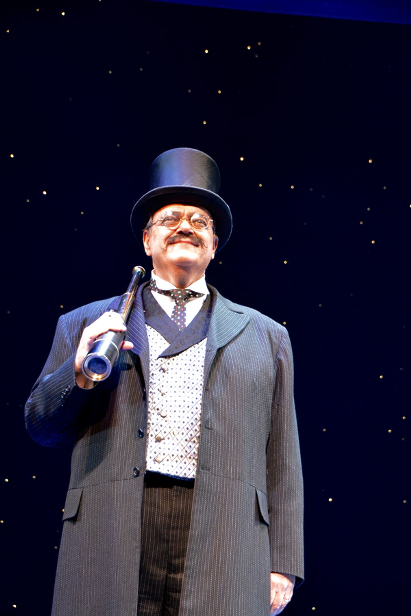 Photo Coverage: Cast of Paper Mill Playhouse's MARY POPPINS Takes Opening Night Bows  Image