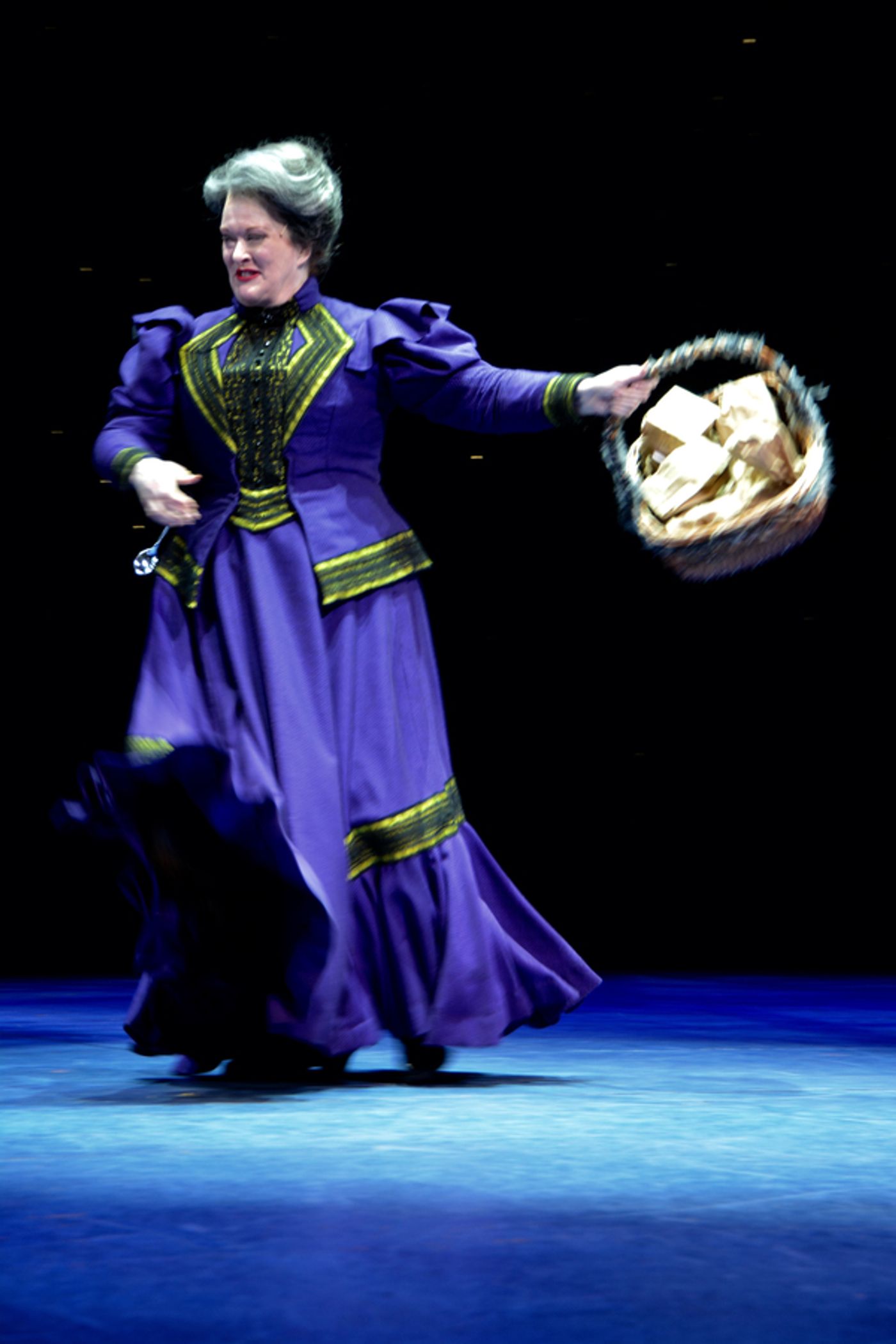 Photo Coverage: Cast of Paper Mill Playhouse's MARY POPPINS Takes Opening Night Bows  Image