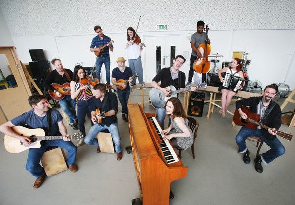 Photos: In Rehearsals for ONCE at Olympia Theatre — photo 3 of 5
