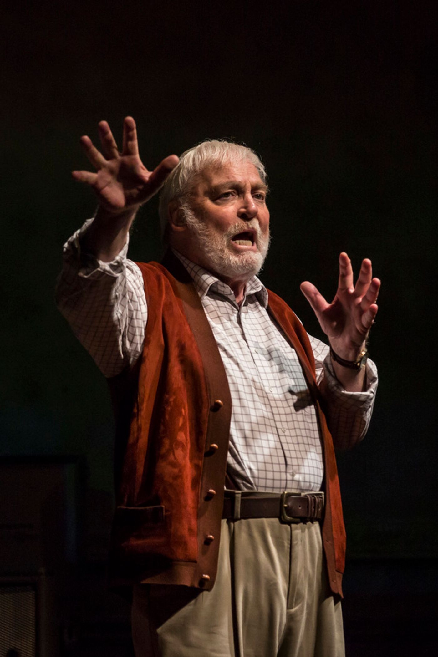 Photo Flash: First Look at Stacy Keach as Ernest Hemingway in PAMPLONA at the Goodman  Image