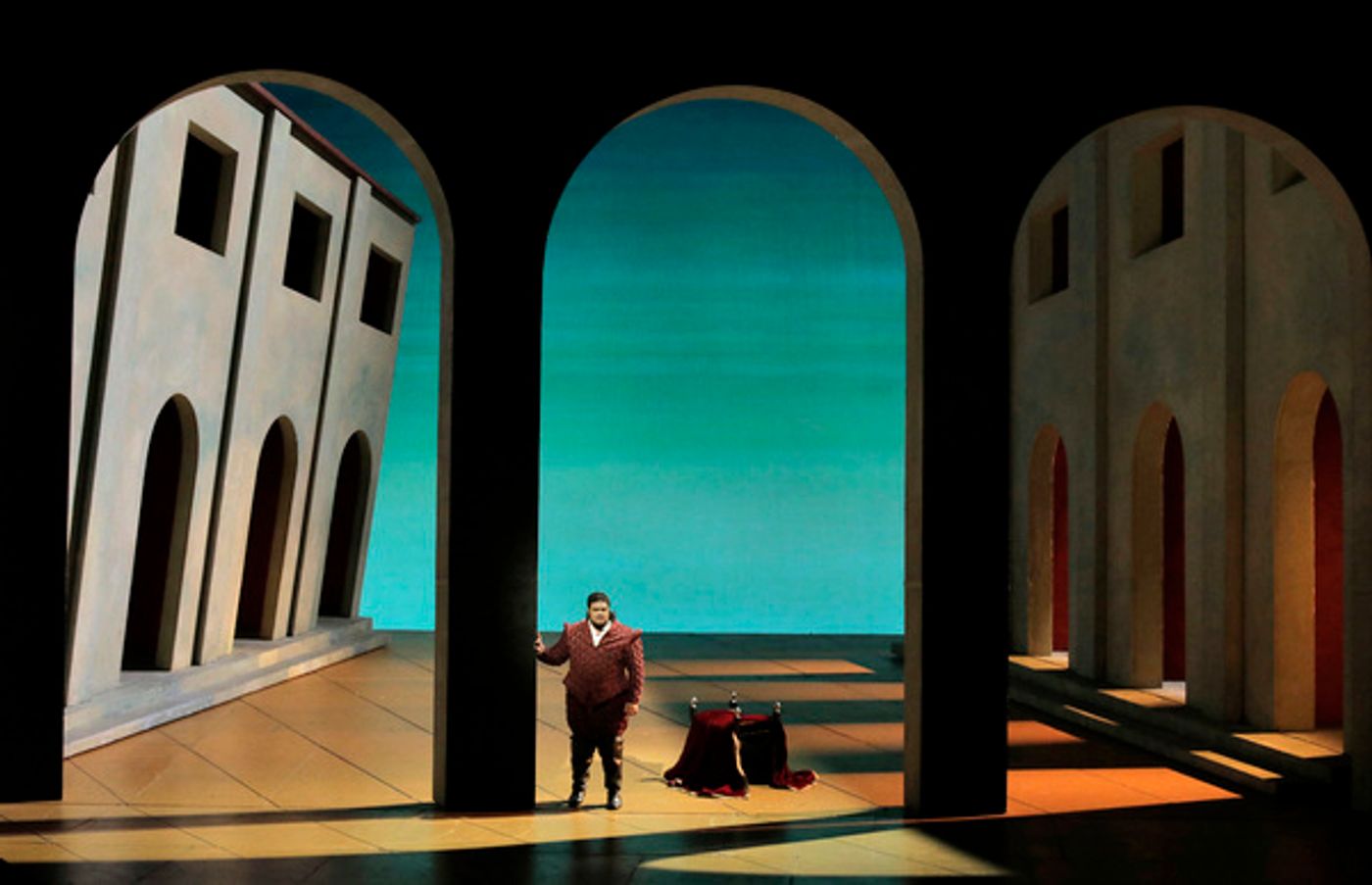 Photo Flash: RIGOLETTO Opens Tonight at San Francisco Opera  Image