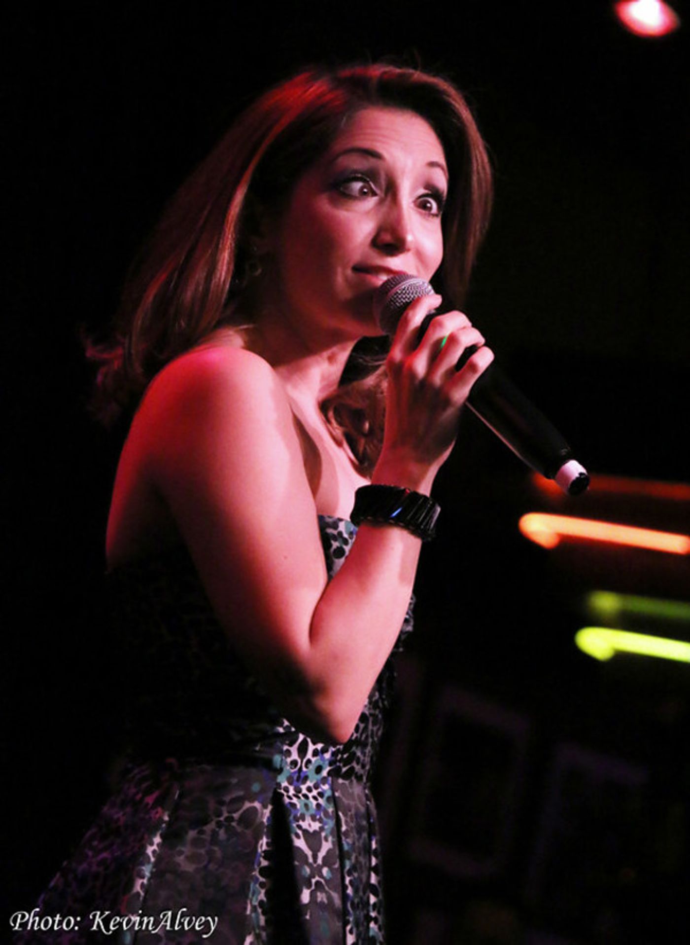 Photo Flash: Christina Bianco Returns to Birdland with All-New, Interactive Show  Image