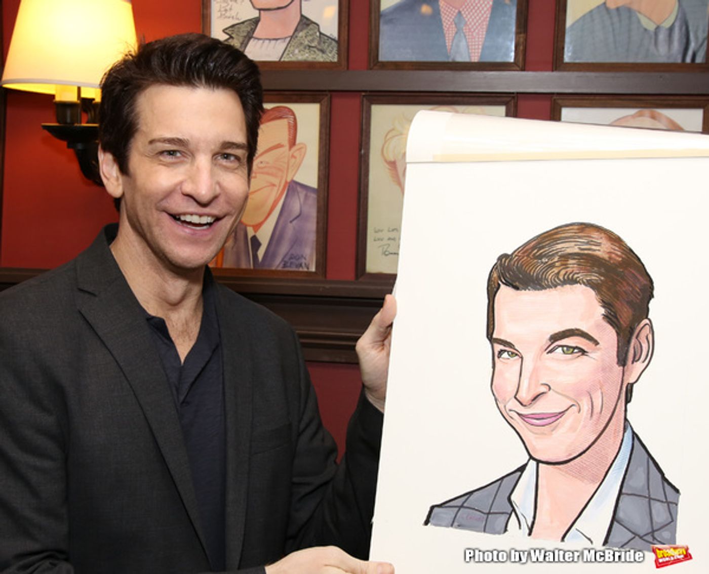 Photo Coverage: GROUNDHOG DAY's Andy Karl Becomes Broadway Royalty with a New Portrait at Sardi's! Photo Coverage: GROUNDHOG DAY's Andy Karl Becomes Broadway Royalty with a New Portrait at Sardi's! Image