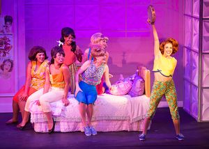 The cast of BEEHIVE - THE '60s MUSICAL playing at Theatre By The Sea from May 31 - June 18, 2017. @ BroadwayWorld The cast of BEEHIVE - THE '60s MUSICAL playing at Theatre By The Sea from May 31 - Ju Photo