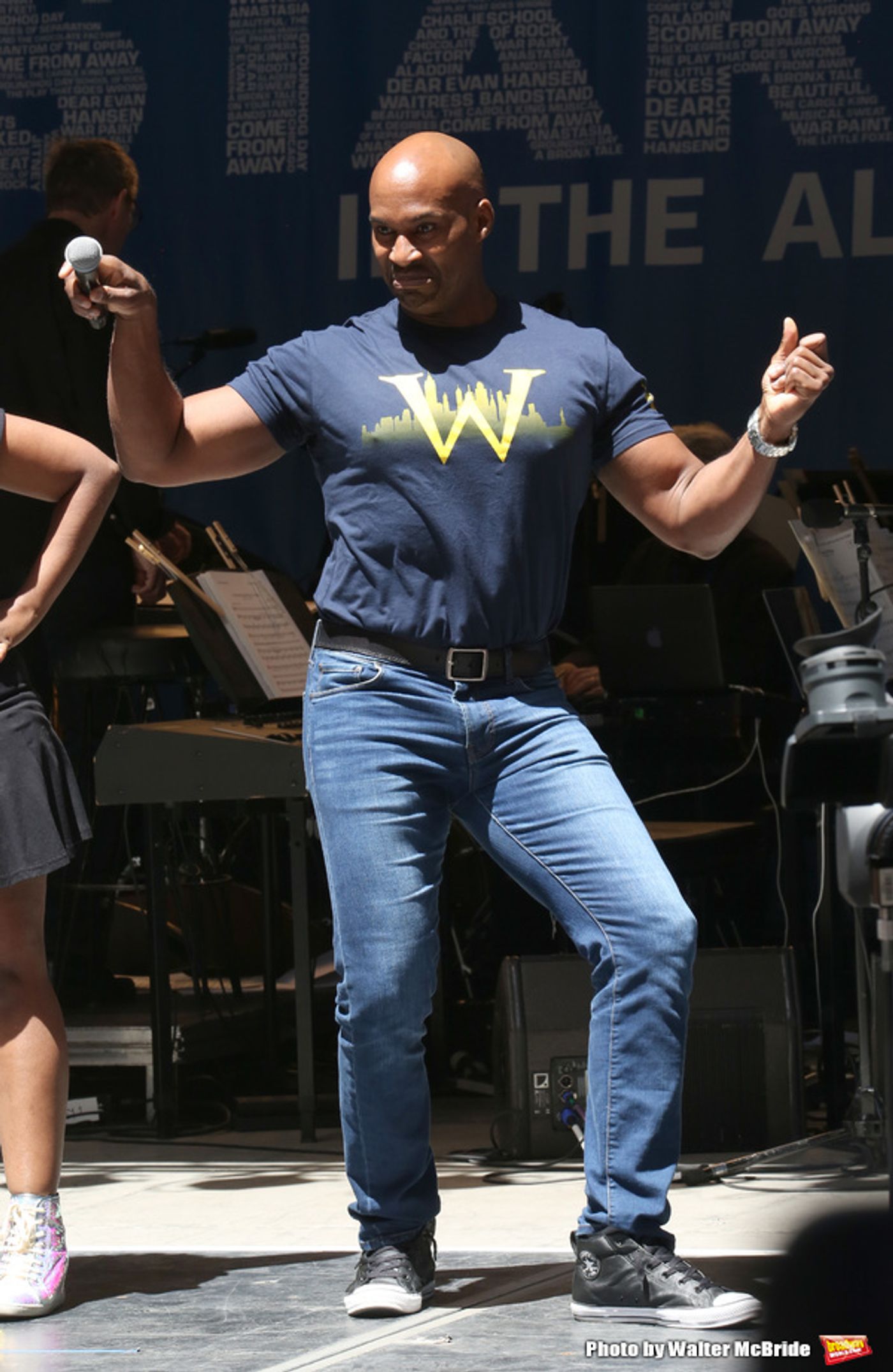 Photo Coverage: The Stars Sang Out! On Stage at Stars In The Alley  Image