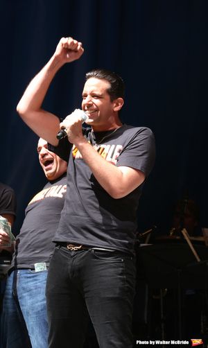 Nick Cordero and the cast of â€™A Bronx Taleâ€™  Photo