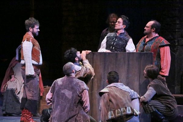 Davis Gaines and the company Photo