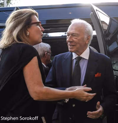 Kelley Vickery & Christopher Plummer Photo