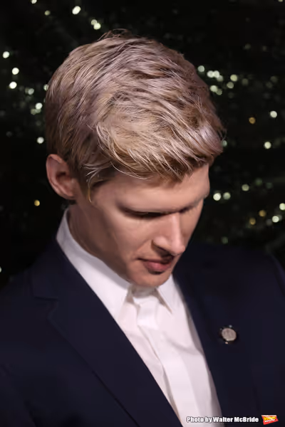 Lucas Steele Photo