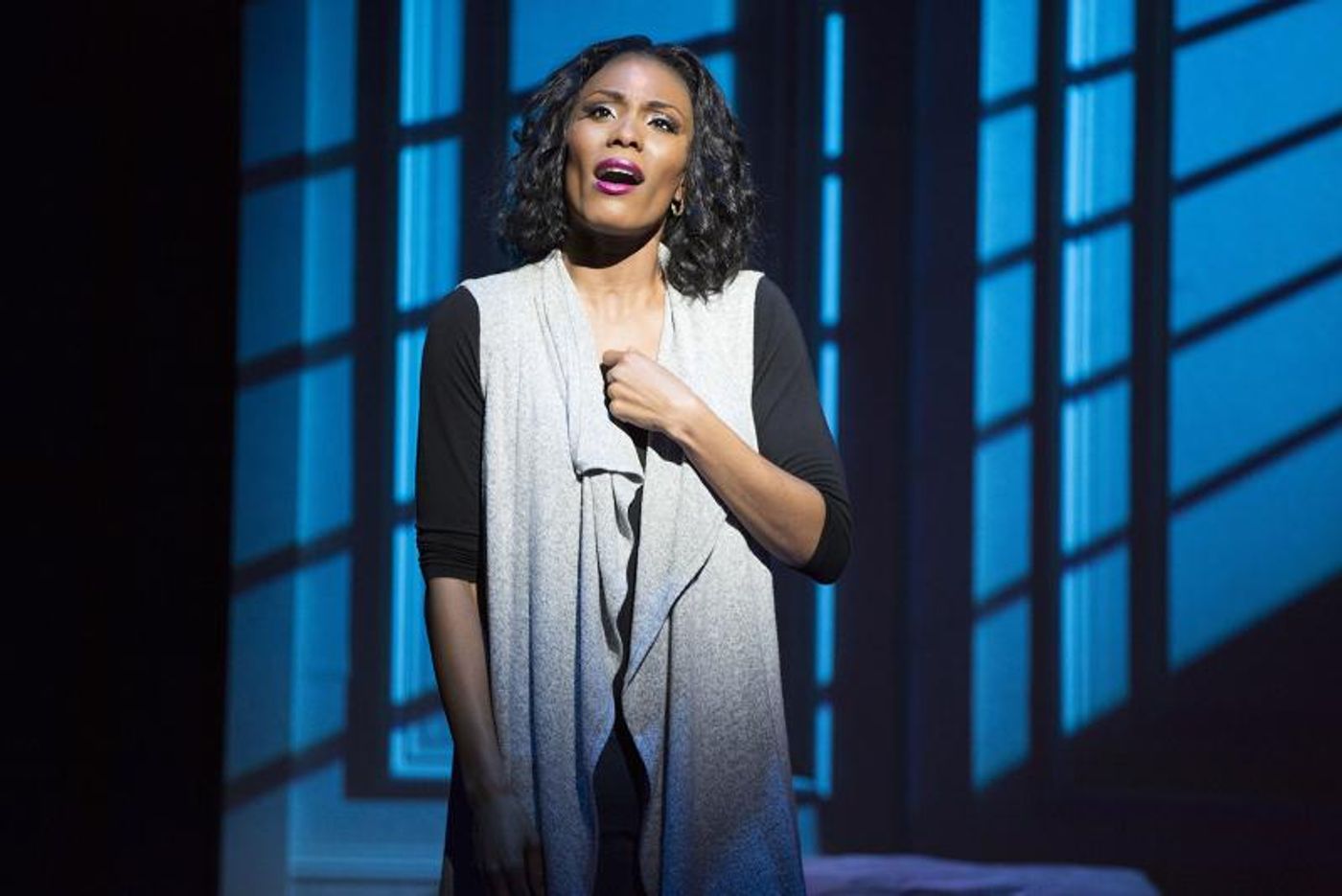 Review: Stage Adaptation of THE BODYGUARD Makes OC Debut at Segerstrom Center  Image