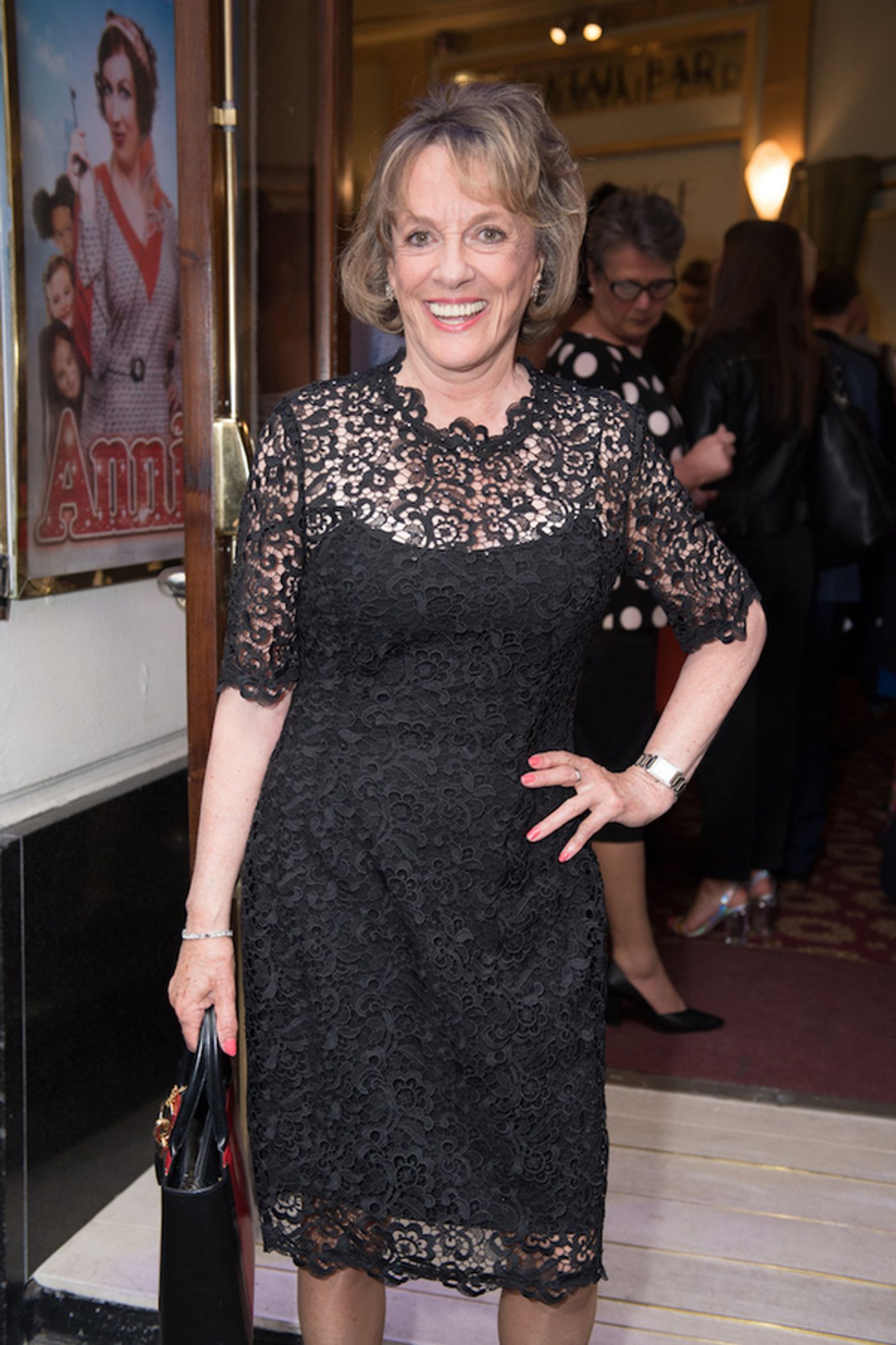 Photo Flash: Miranda Hart-Starring ANNIE Opens In The West End  Image