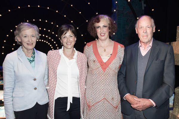 Diana, Alice, Miranda and David Hart Photo