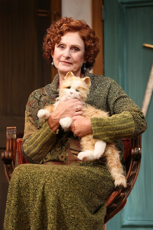 Kandis Chappell as Lettice Photo