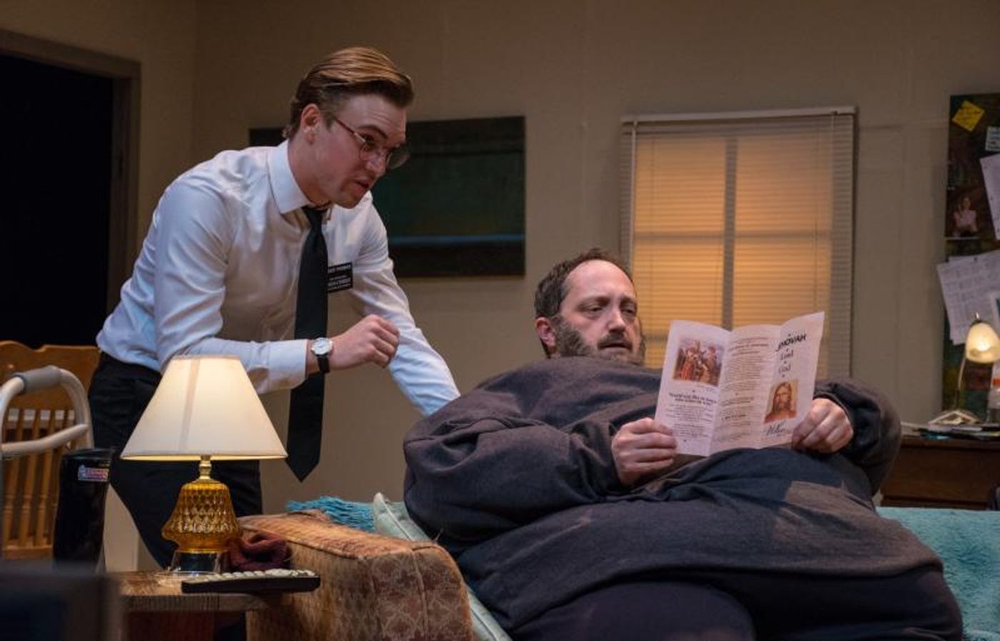 Review: Knight's Performance Elevates Verge Theater Company's THE WHALE  Image