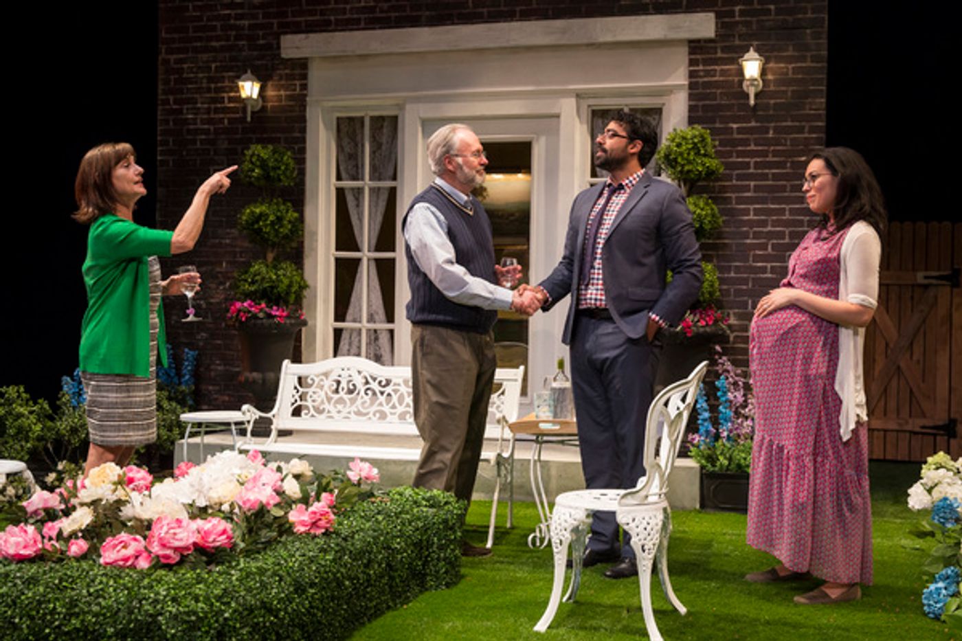 Photo Flash: First Look at NATIVE GARDENS at Victory Gardens Theater  Image