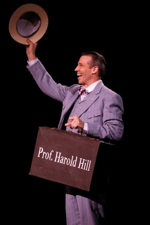 Matt Loehr (Harold Hill) in THE MUSIC MAN at North Shore Music Theatre thru June 18. Photo by Paul Lyden.
@ BroadwayWorld Matt Loehr (Harold Hill) in THE MUSIC MAN at North Shore Music Theatre thru June 18. Photo