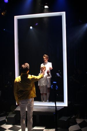 Tom Vendafreddo, Delilah Pellow and Maddox Bane @ BroadwayWorld Tom Vendafreddo, Delilah Pellow and Maddox Bane Photo