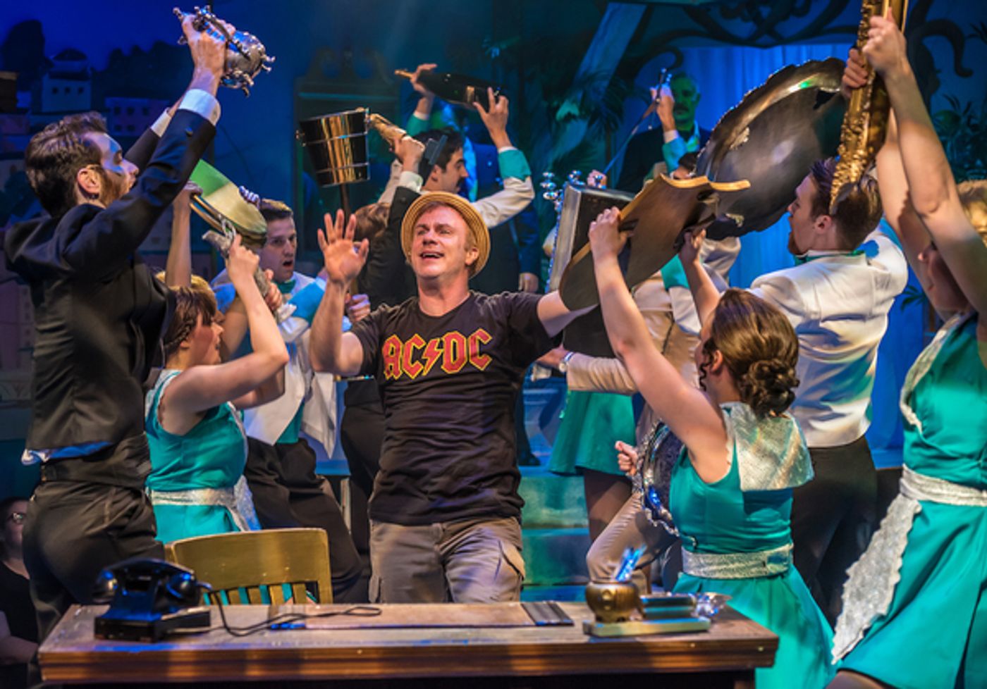 Photo Flash: DIRTY ROTTEN SCOUNDRELS Comes to the Mac-Haydn Stage  Image