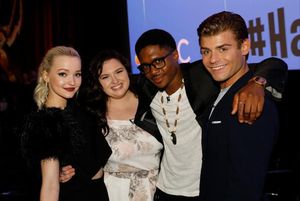 Dove Cameron, Maddie Baillio, Ephraim Sykes, Garrett Clayton Photo