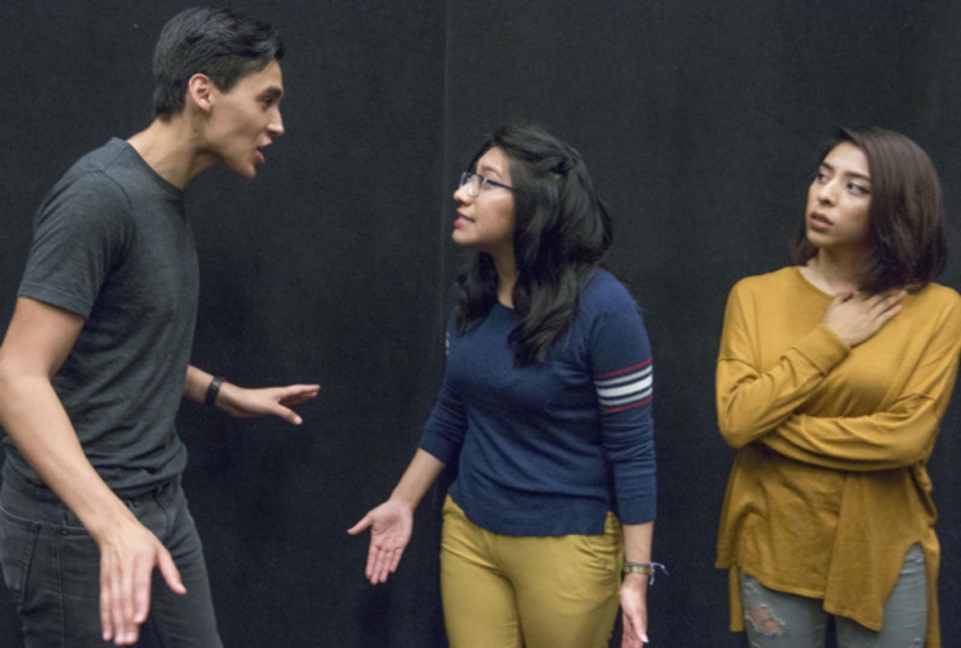 Photo Flash: Meet Avila Family - Protagonists of 1070 'We were strangers once, too'  Image