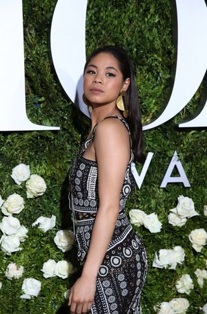 Eva Noblezada Photo