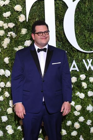 Josh Gad Photo