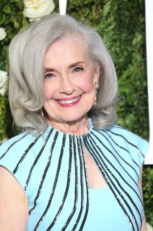 Mary Beth Peil Photo