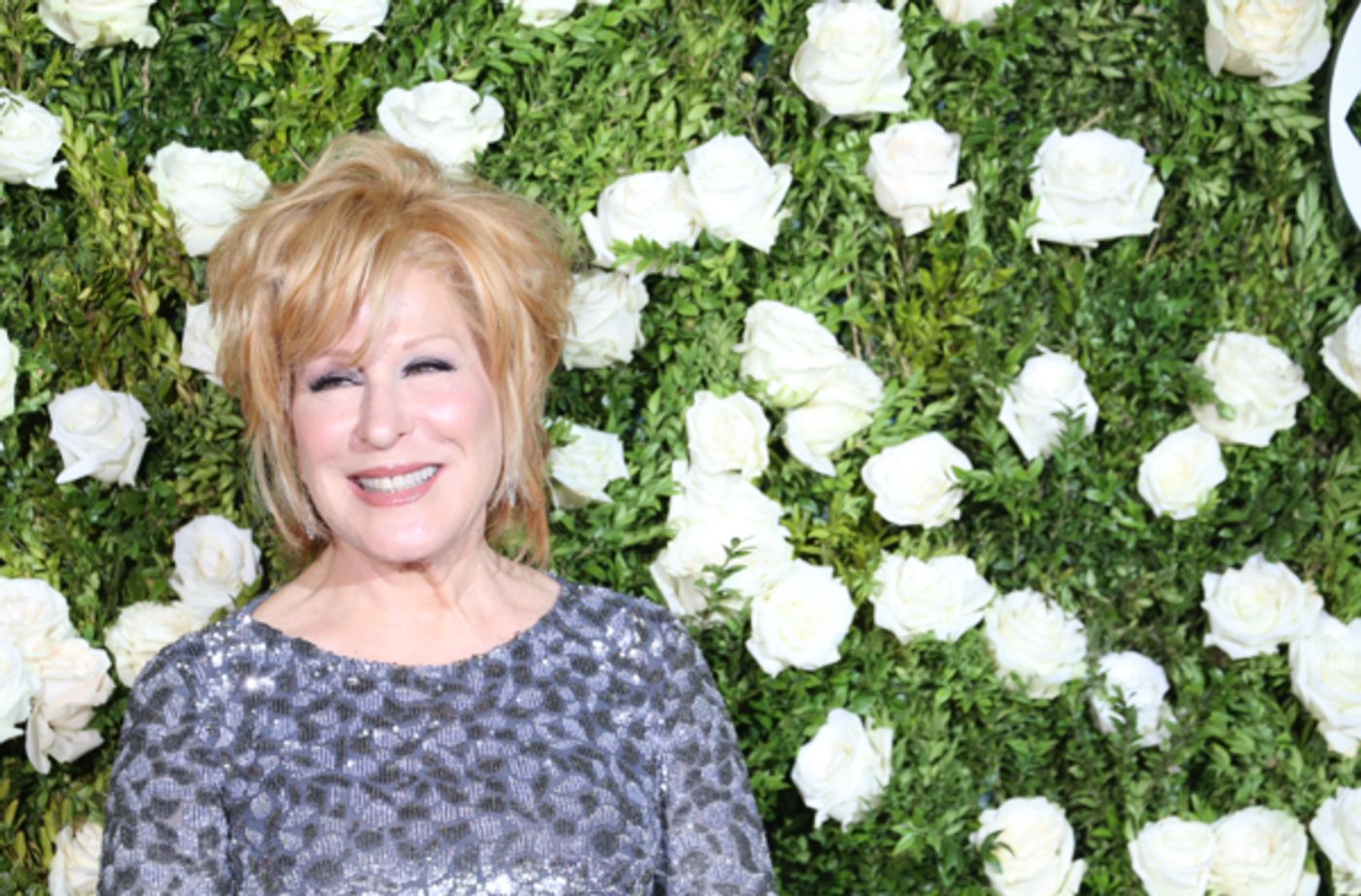 Photo Coverage: Bette Midler Arrives at the 2017 Tony Awards  Image