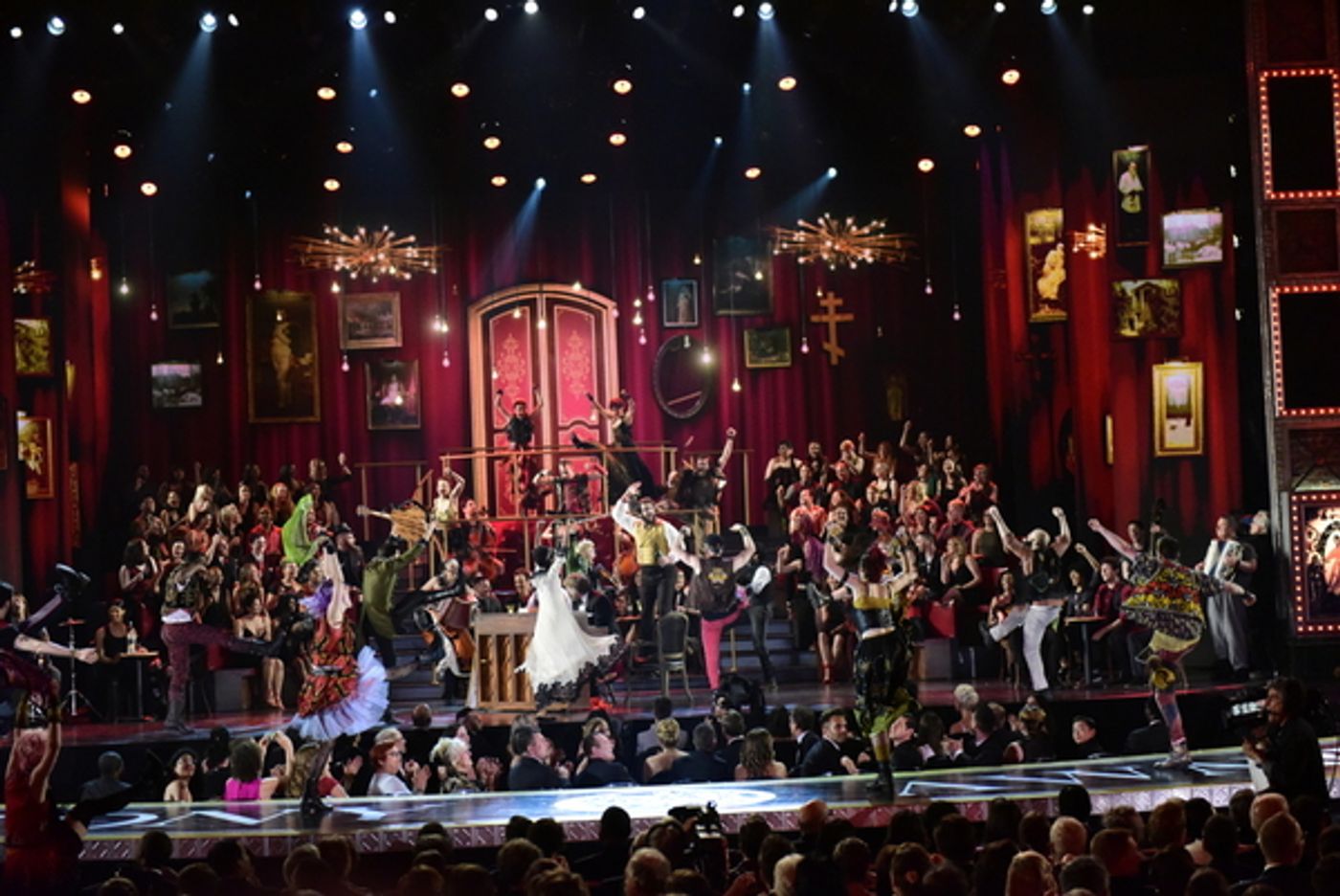 Photo Flash: Highlights from 71st ANNUAL TONY AWARDS - Part II  Image