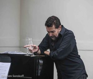 Clint Holmes @ BroadwayWorld Clint Holmes Photo