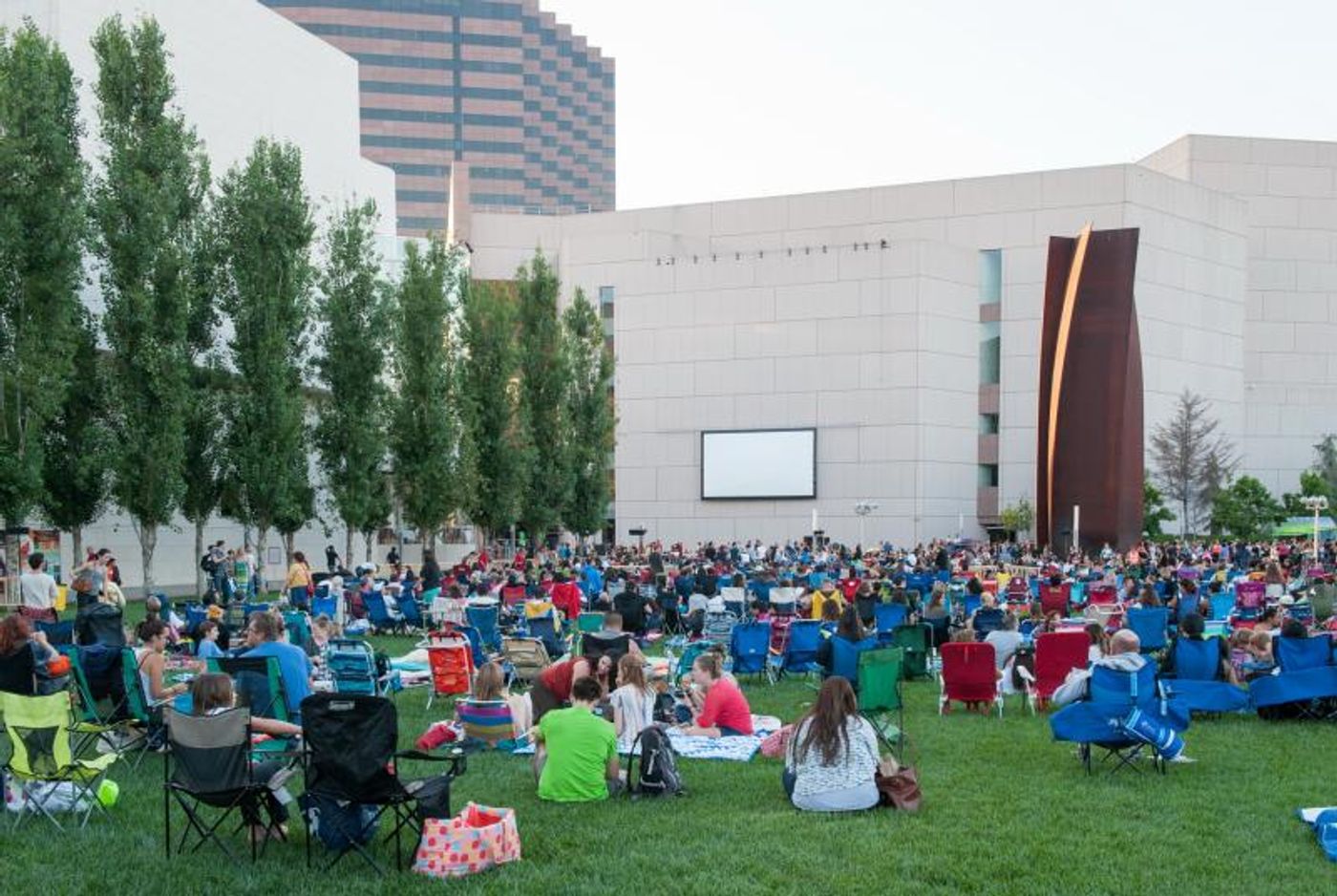FREE MOVIE MONDAYS Return to Segerstrom Center for the Arts FREE MOVIE MONDAYS Return to Segerstrom Center for the Arts Image