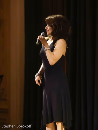 Donna Marie Asbury Photo