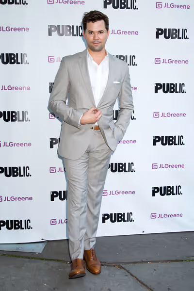 Andrew Rannells Photo