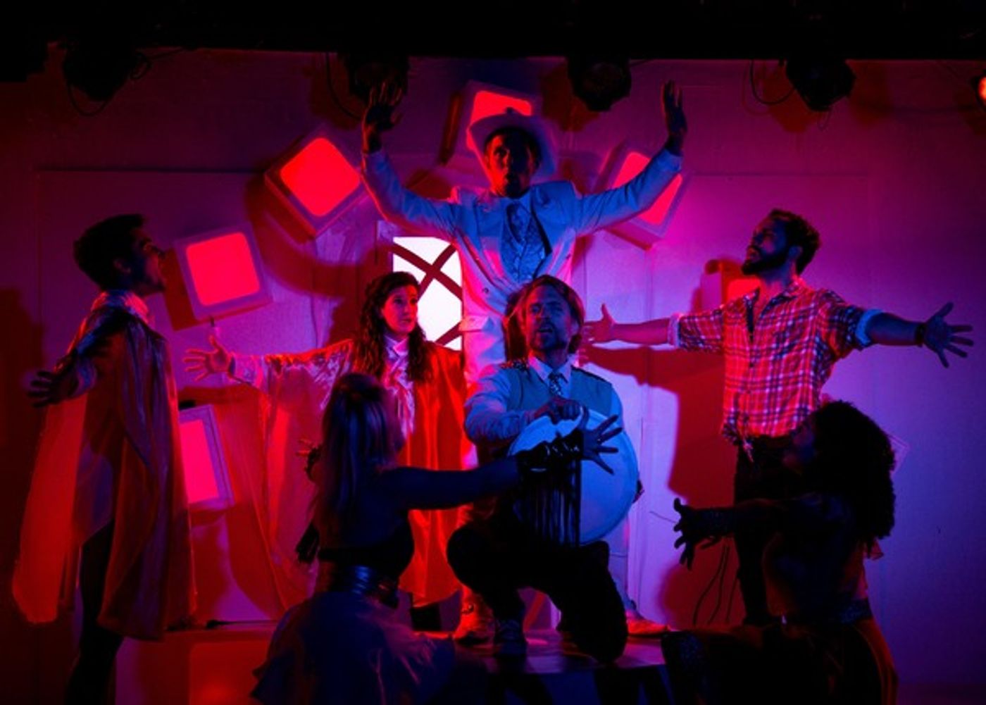 Photo Flash: First Look at HOLY CRAP, Opening Tonight at King's Head Theatre Photo Flash: First Look at HOLY CRAP, Opening Tonight at King's Head Theatre Image