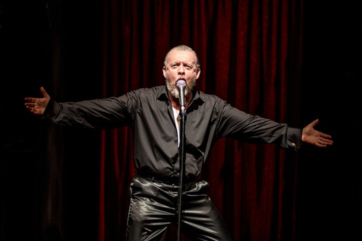 Photo Flash: THE RISE AND FALL OF LITTLE VOICE Opens at Stephen Joseph Theatre Photo Flash: THE RISE AND FALL OF LITTLE VOICE Opens at Stephen Joseph Theatre Image