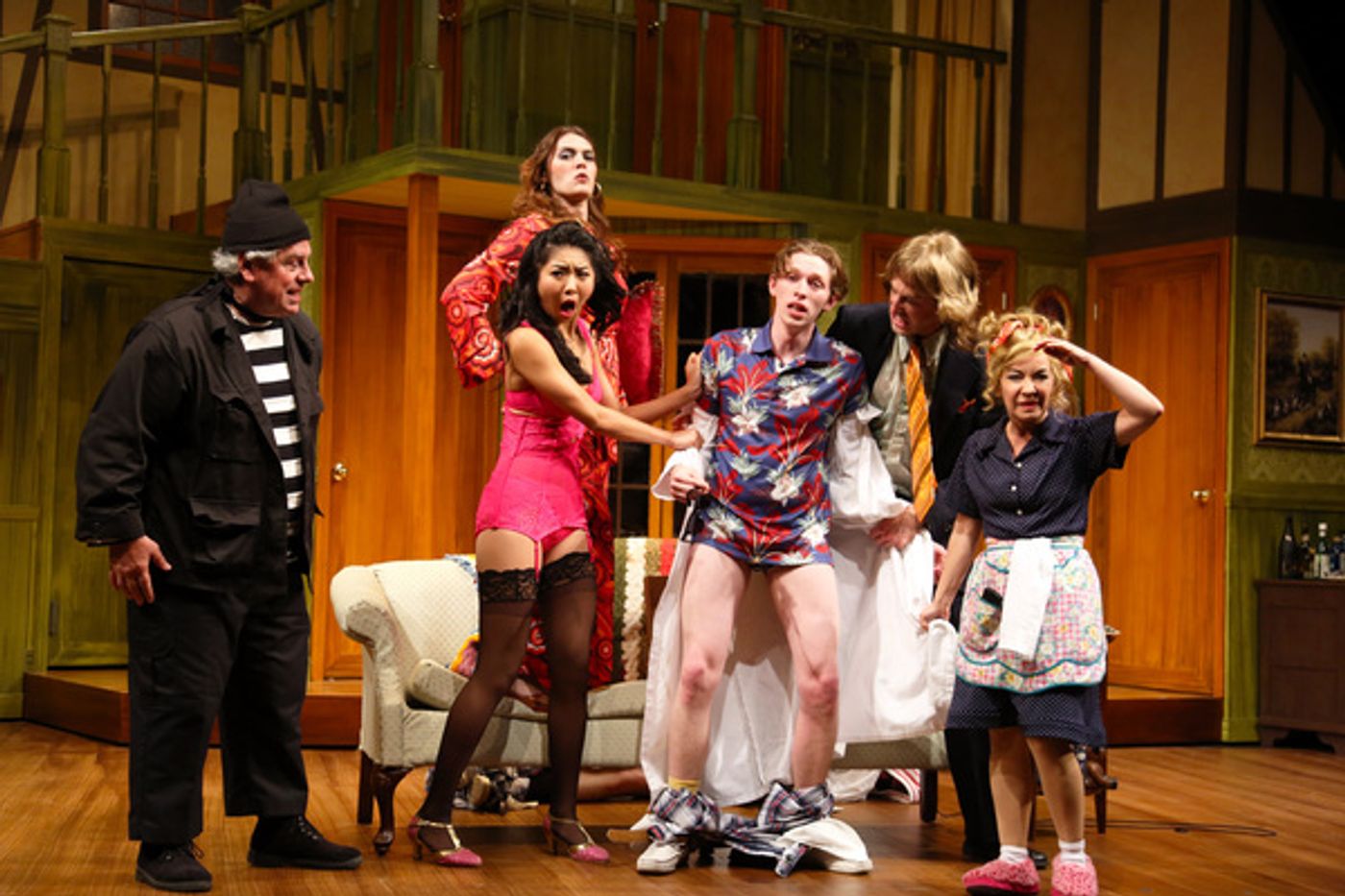 Photo Flash: CT Rep Begins NOISES OFF starring Jennifer Cody Tonight  Image