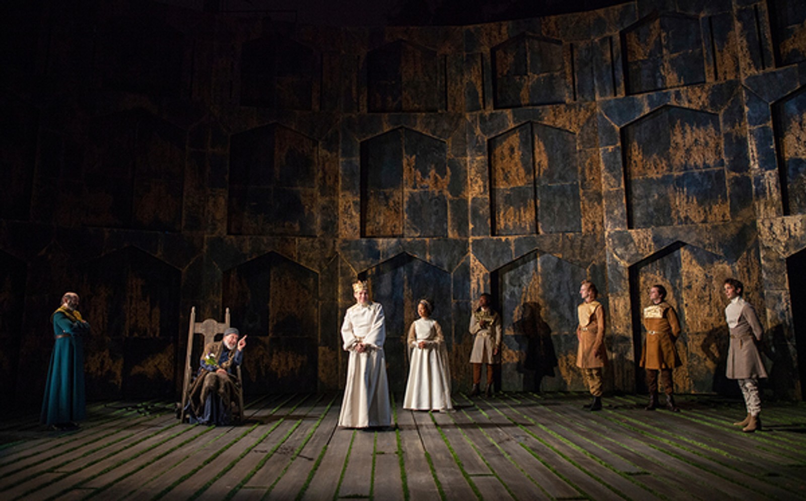 Photo Flash: First Look at Robert Sean Leonard in The Old Globe's KING RICHARD II — photo 1 of 19