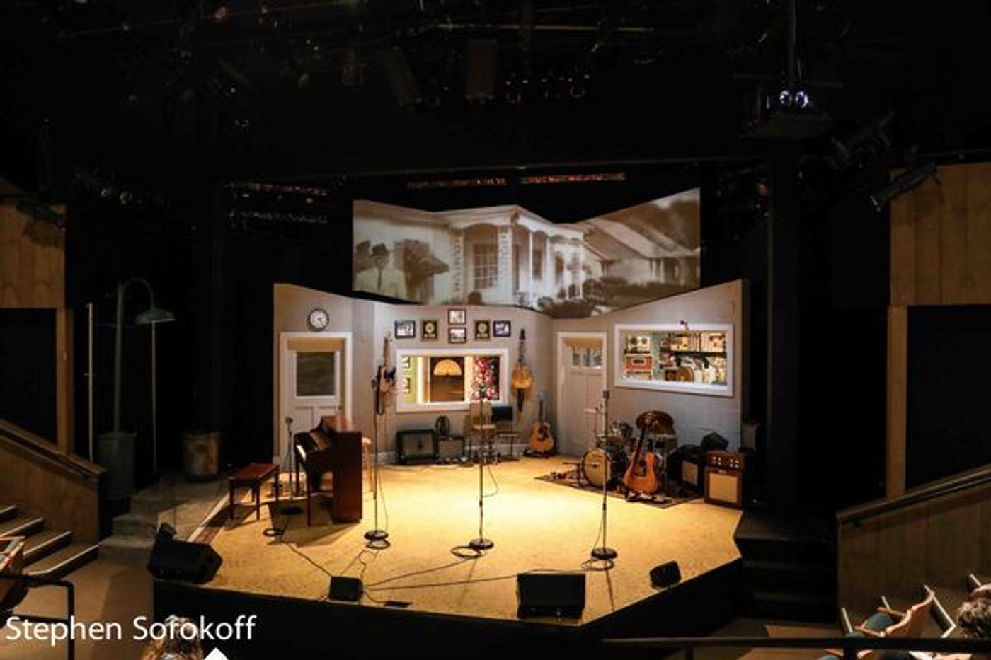 Photo Coverage: MILLION DOLLAR QUARTET Opens at The Berkshire Theatre Group  Image