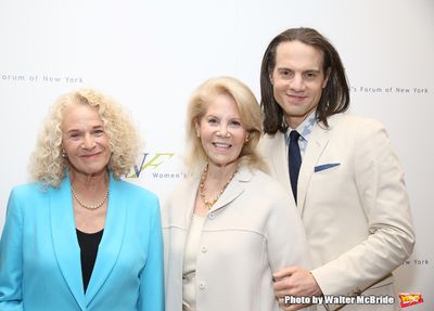 Carole King, Daryl Roth and Jordan Roth Photo