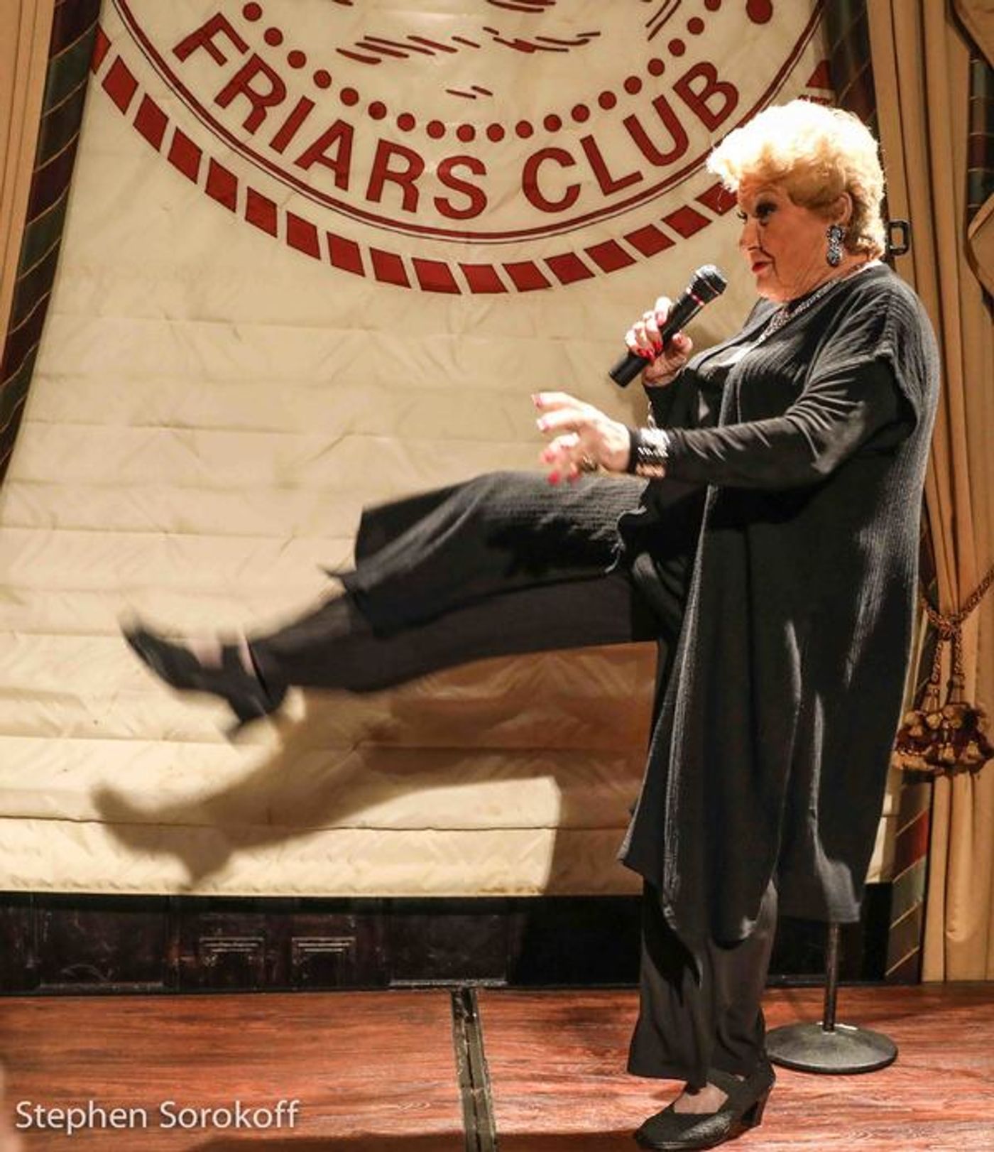 Photo Coverage: Marilyn Maye Kicks It Up At The Friars Club Metropolitan Room Show  Image