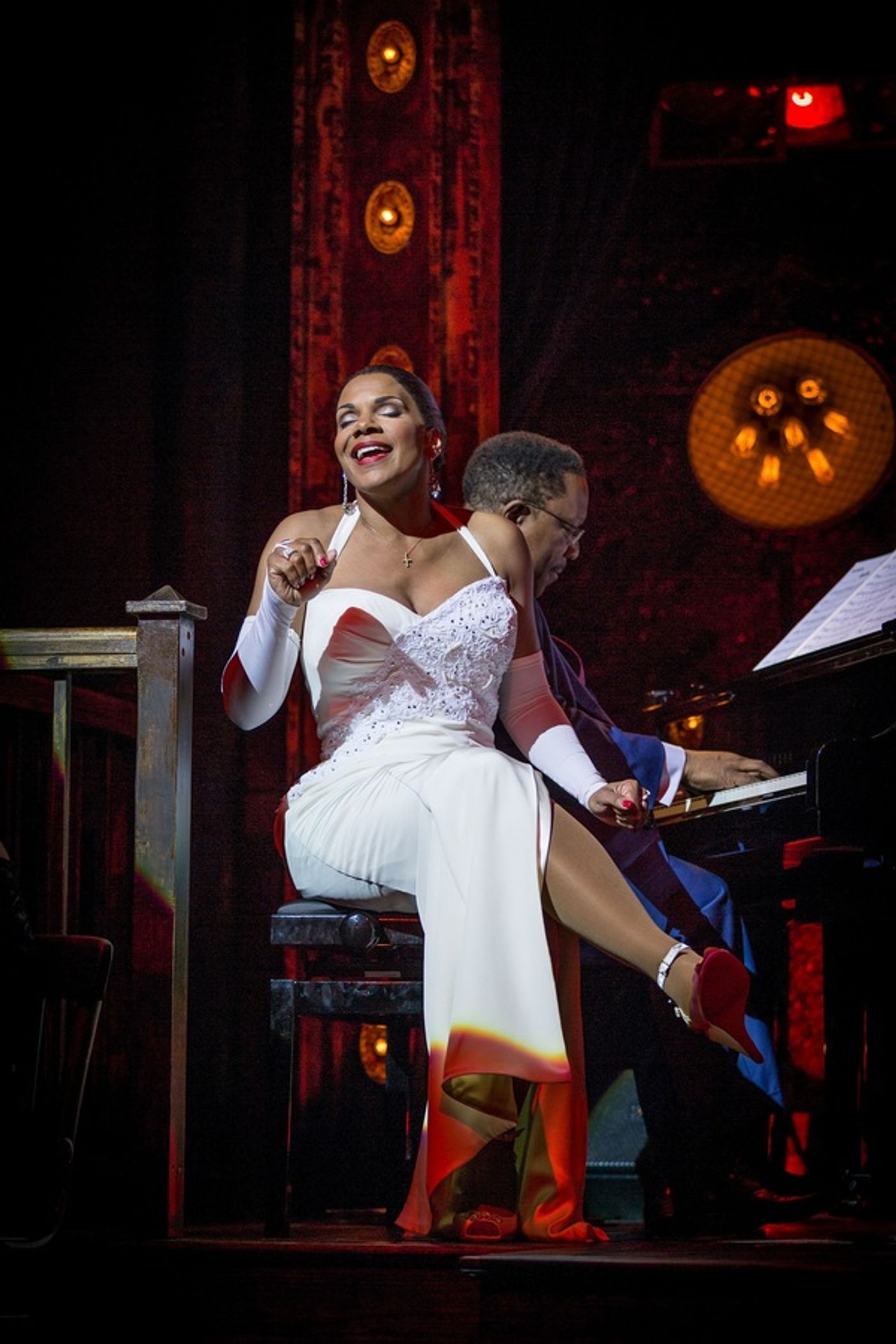 Photo Flash: New Shots of Audra McDonald in 'LADY DAY' in the West End  Image
